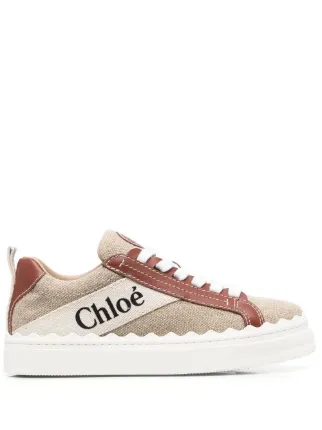 Chloé