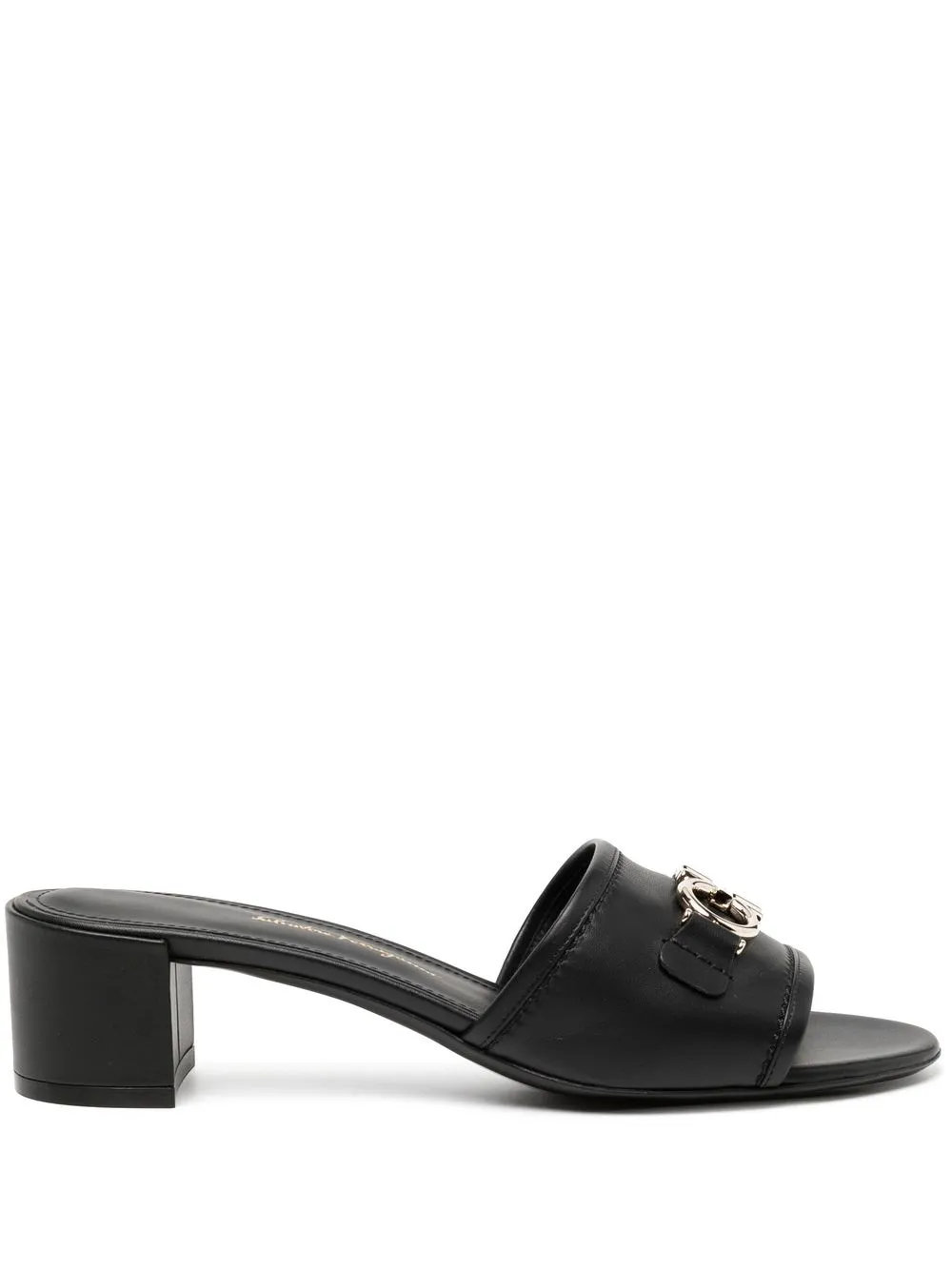 

Salvatore Ferragamo sandalias Gancini con tacón de 50mm - Negro