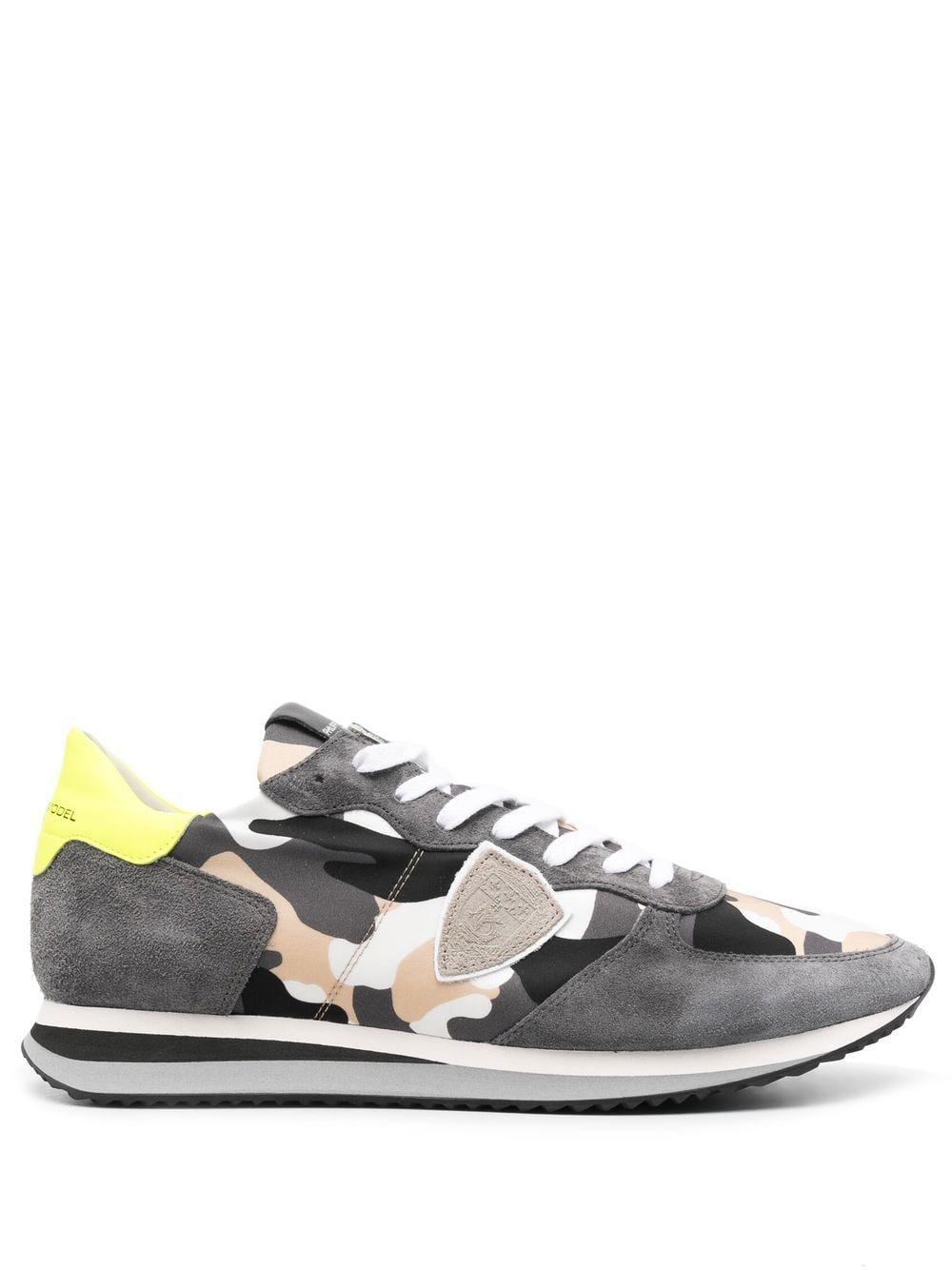 logo-patch camouflage-print sneakers