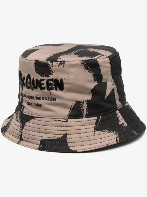 Alexander McQueen gorro de pescador McQueen Graffiti