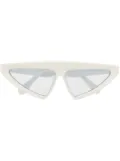 Stella McCartney Eyewear triangular tinted sunglasses - White