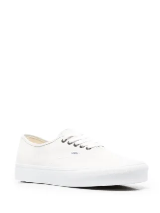 All white low top vans deals
