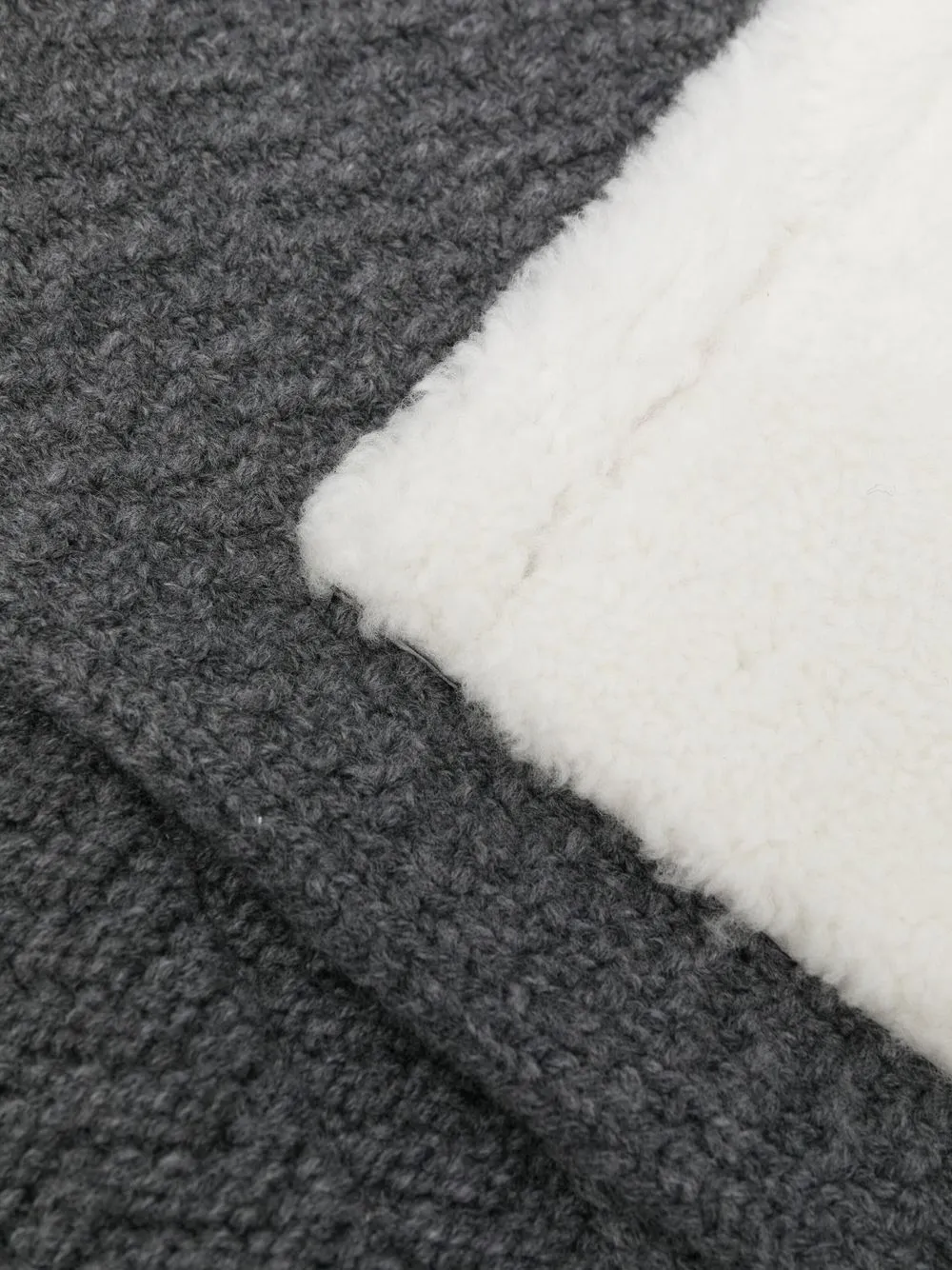 Thom Browne Ribbed-knit Scarf In Grey