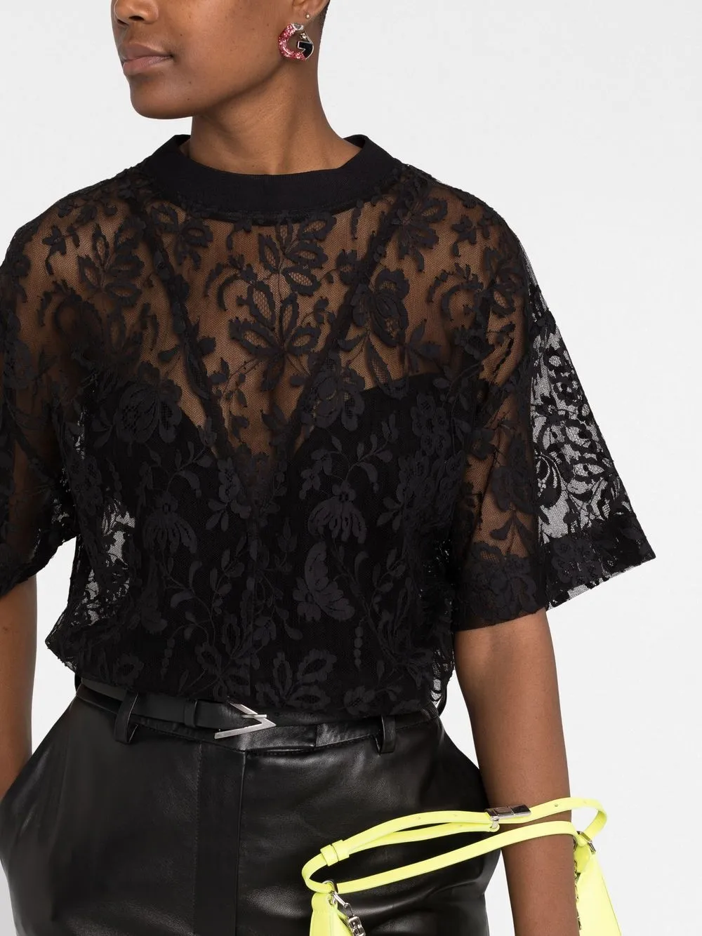 Alexander Mcqueen Floral-lace Short-sleeve Top In Schwarz