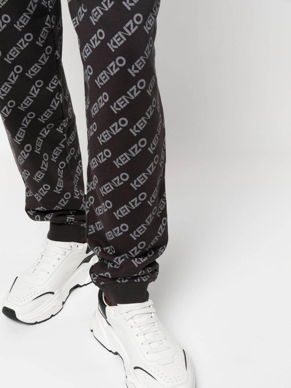 Kenzo Men's Black Monogram Track Pants, Size Medium FC65PA7924MF-99J -  Jomashop