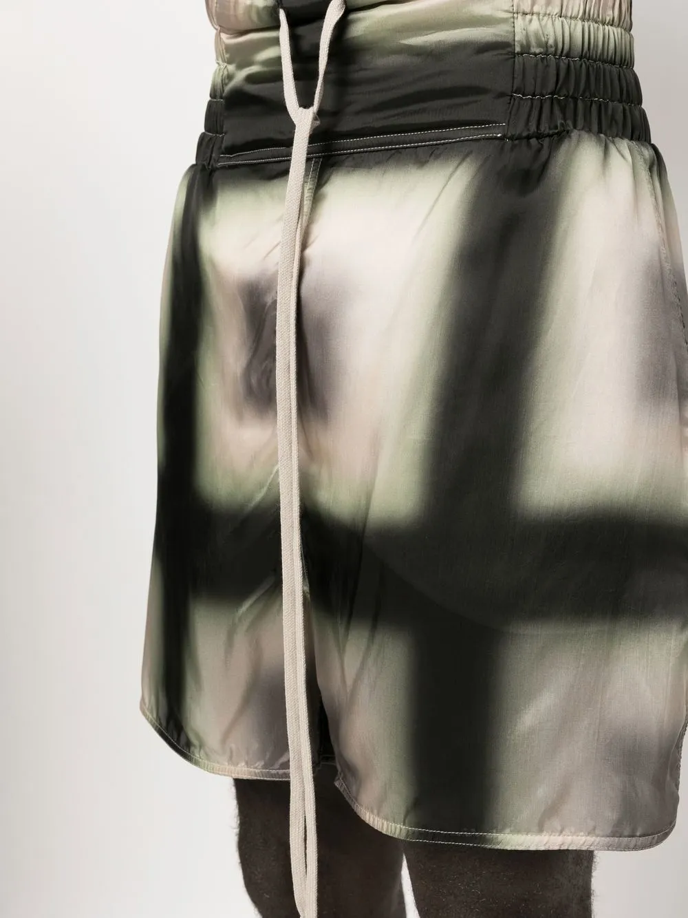 Rick Owens Badeshorts Mit Geometrischem Print In Neutrals