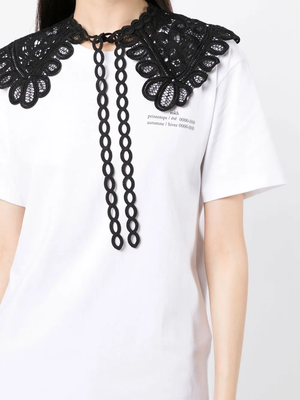 lace-collar T-shirt