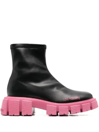 Love Moschino