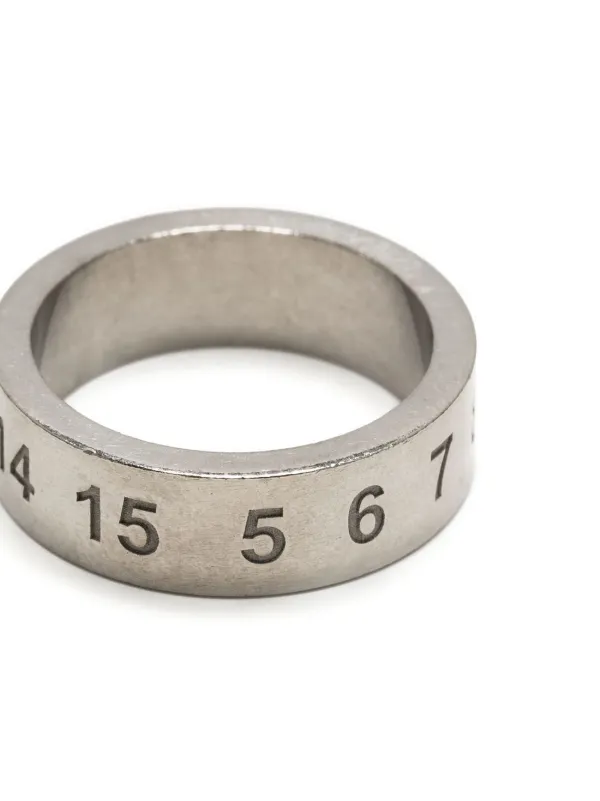 Numbers engraved ring