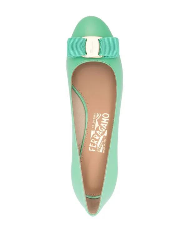 Ferragamo Vara Leather Pumps | Green | FARFETCH GE