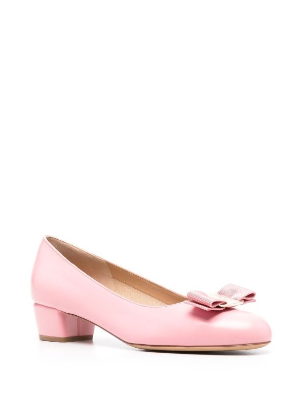 ferragamo pink pumps