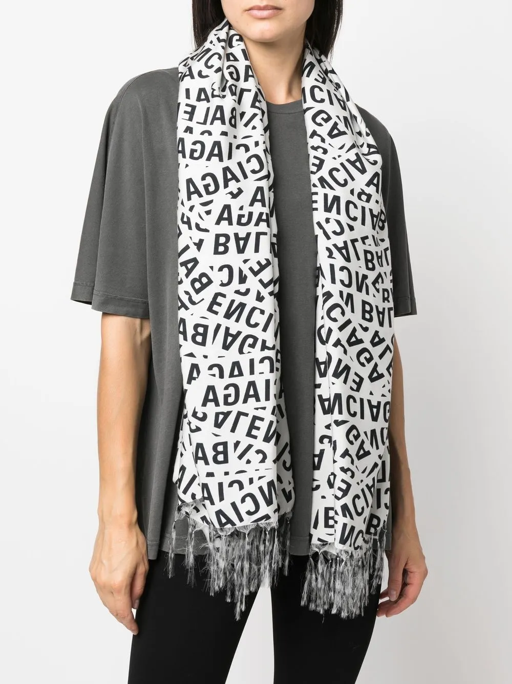 Louis Vuitton pre-owned Graffiti Logo Scarf - Farfetch