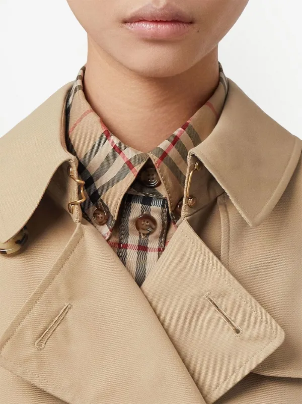 Burberry exaggerated collar on sale