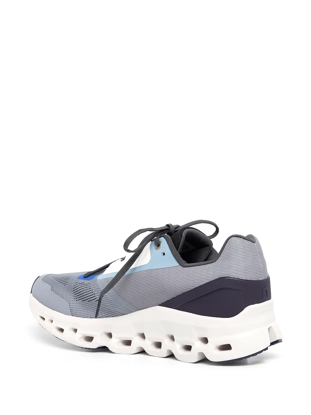 Cloudstratus running sneakers