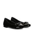 Dolce & Gabbana Kids DG-logo patent leather ballerina shoes - Black
