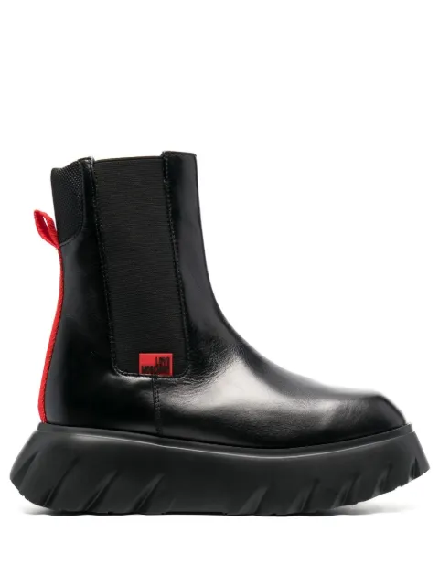 Love Moschino logo-patch ankle boots