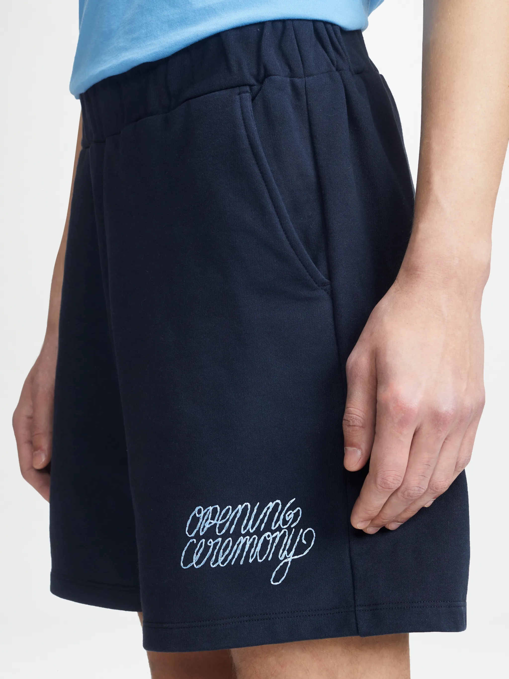 OC EMBROIDERY SWEATSHORT