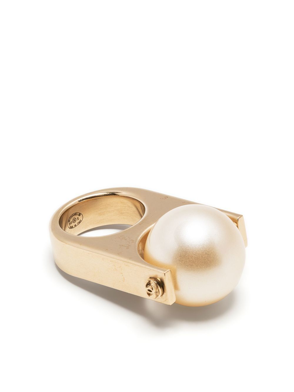 Chanel Baroque cultured pearl and gold ring