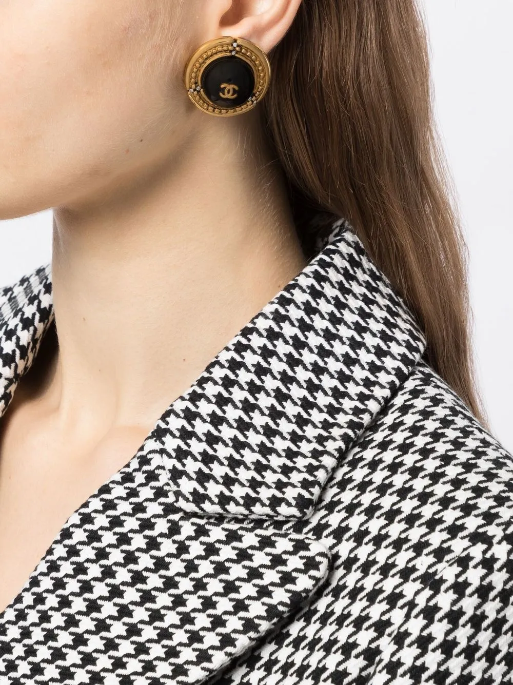 Image 2 of CHANEL Pre-Owned CC clip-on earrings