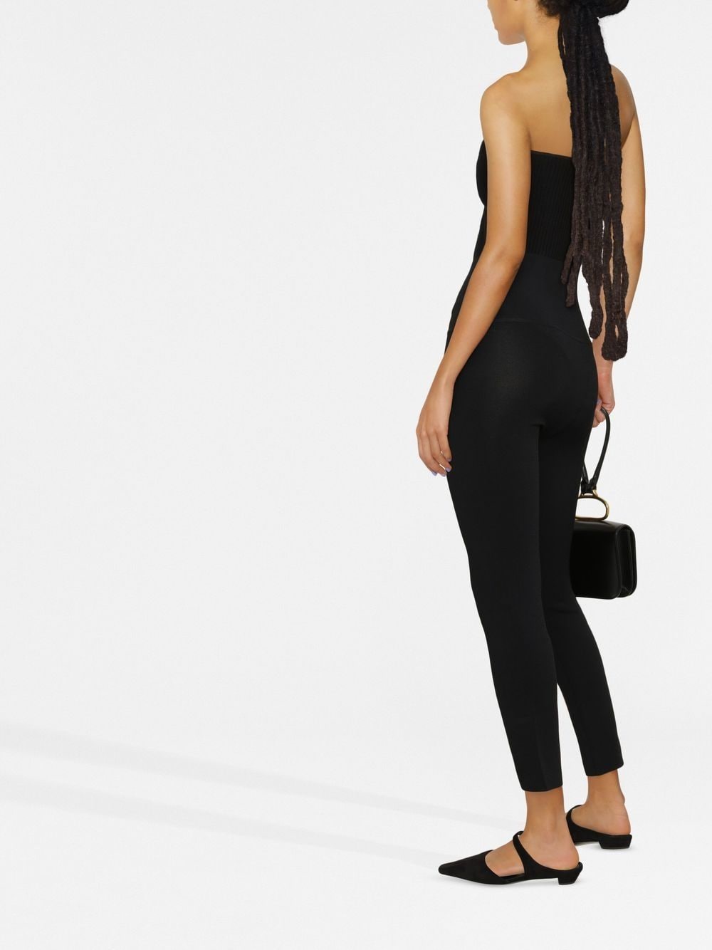 Shop Khaite High-waisted Cropped Trousers In Schwarz
