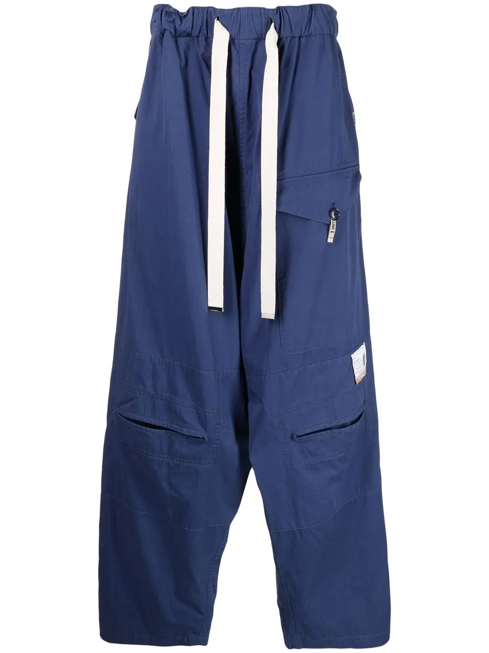 

Maison Mihara Yasuhiro pantalones ajustados con tiro caído - Azul