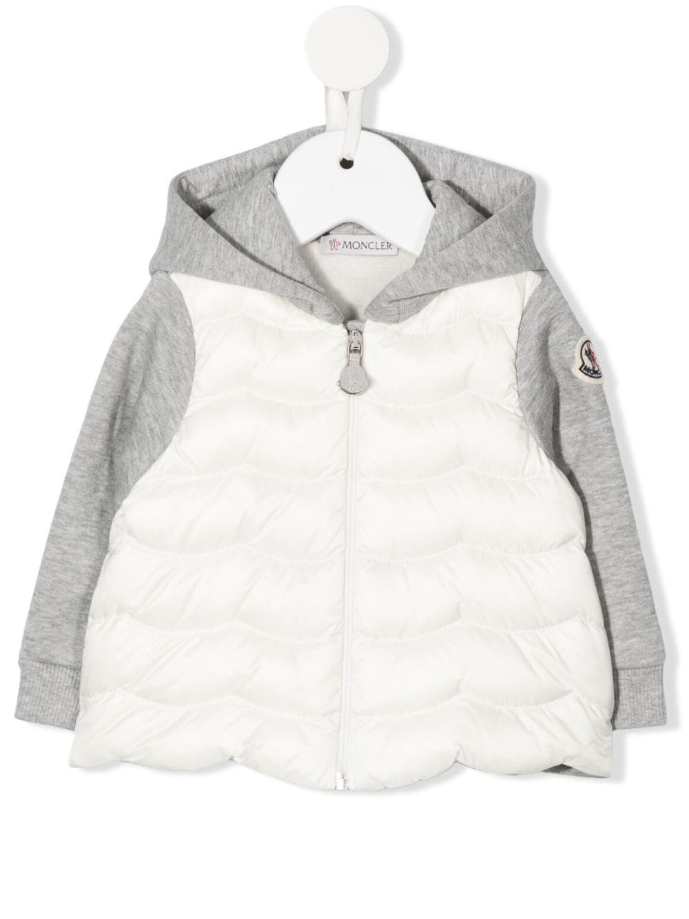 

Moncler Enfant chamarra con capucha y parche del logo - Gris