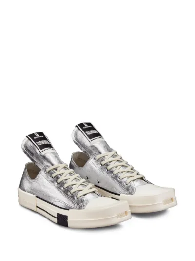 silver low top converse