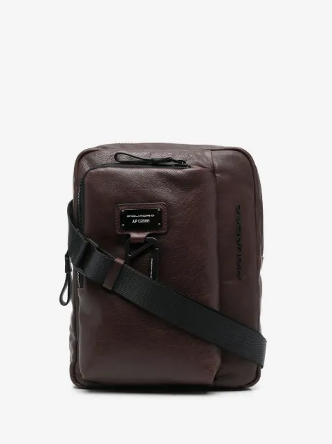 PIQUADRO logo-plaque detail messenger bag