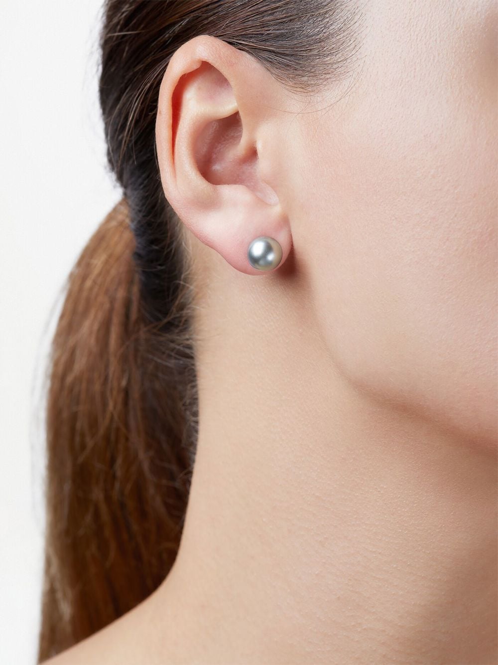 Image 2 of Yoko London 18kt white gold Classic 9mm grey Tahitian pearl stud earrings