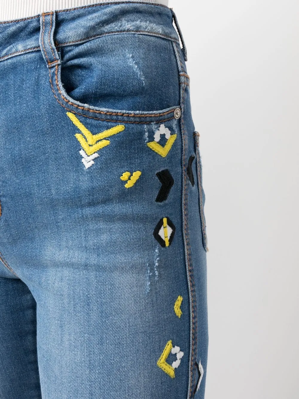Ermanno Scervino Jeans svasati con ricamo | Image 5