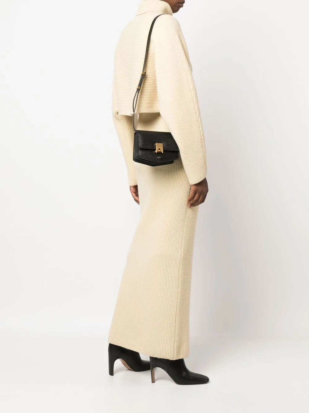 Alaïa textured leather shoulder bag | Image 2