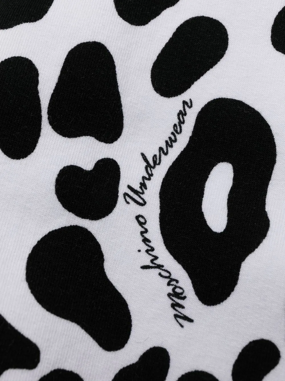  Moschino Leopard Print Shorts - White 