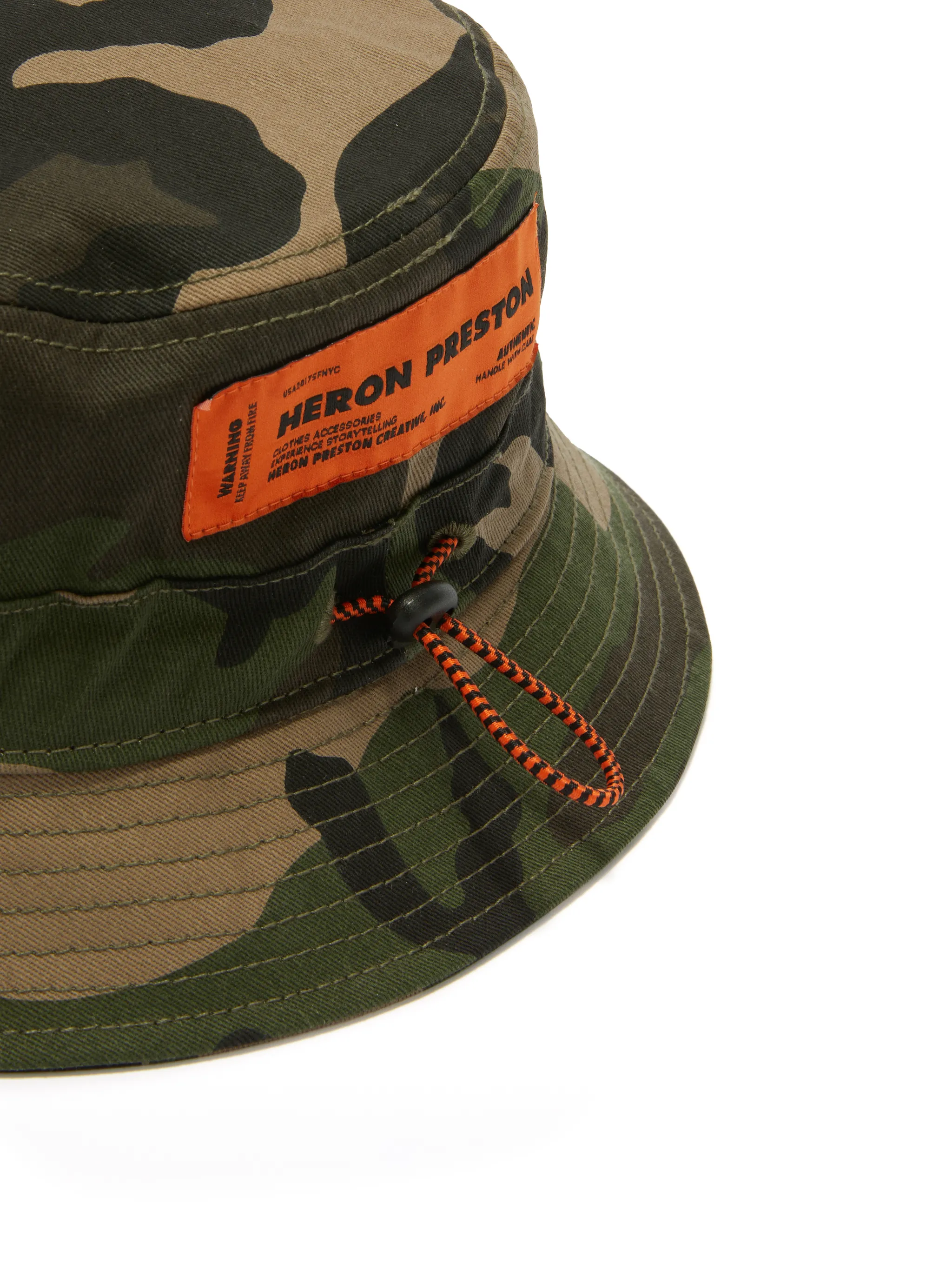 CAMO BUCKET HAT