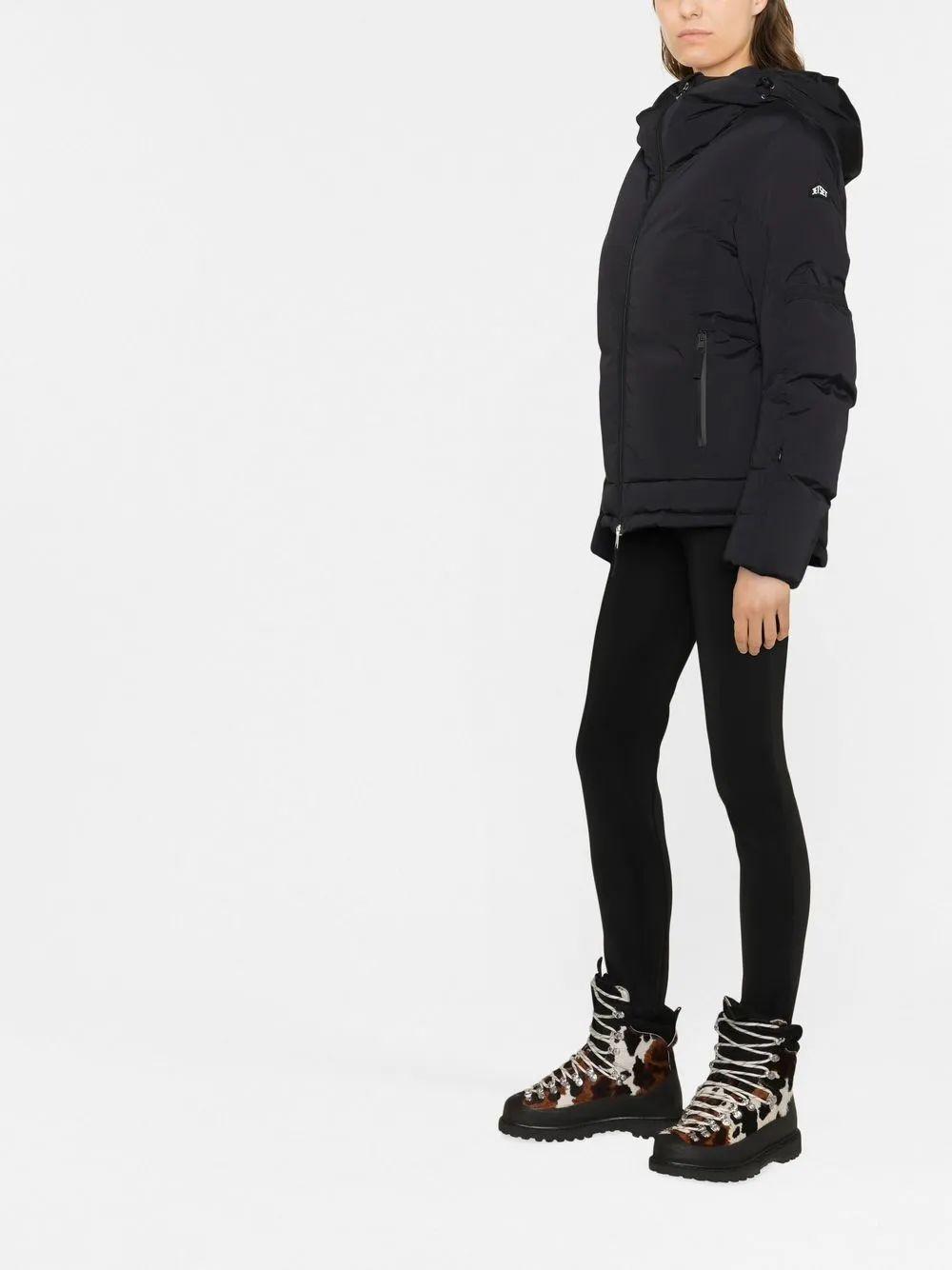 Jet Set Joanna Padded Ski Jacket In Schwarz