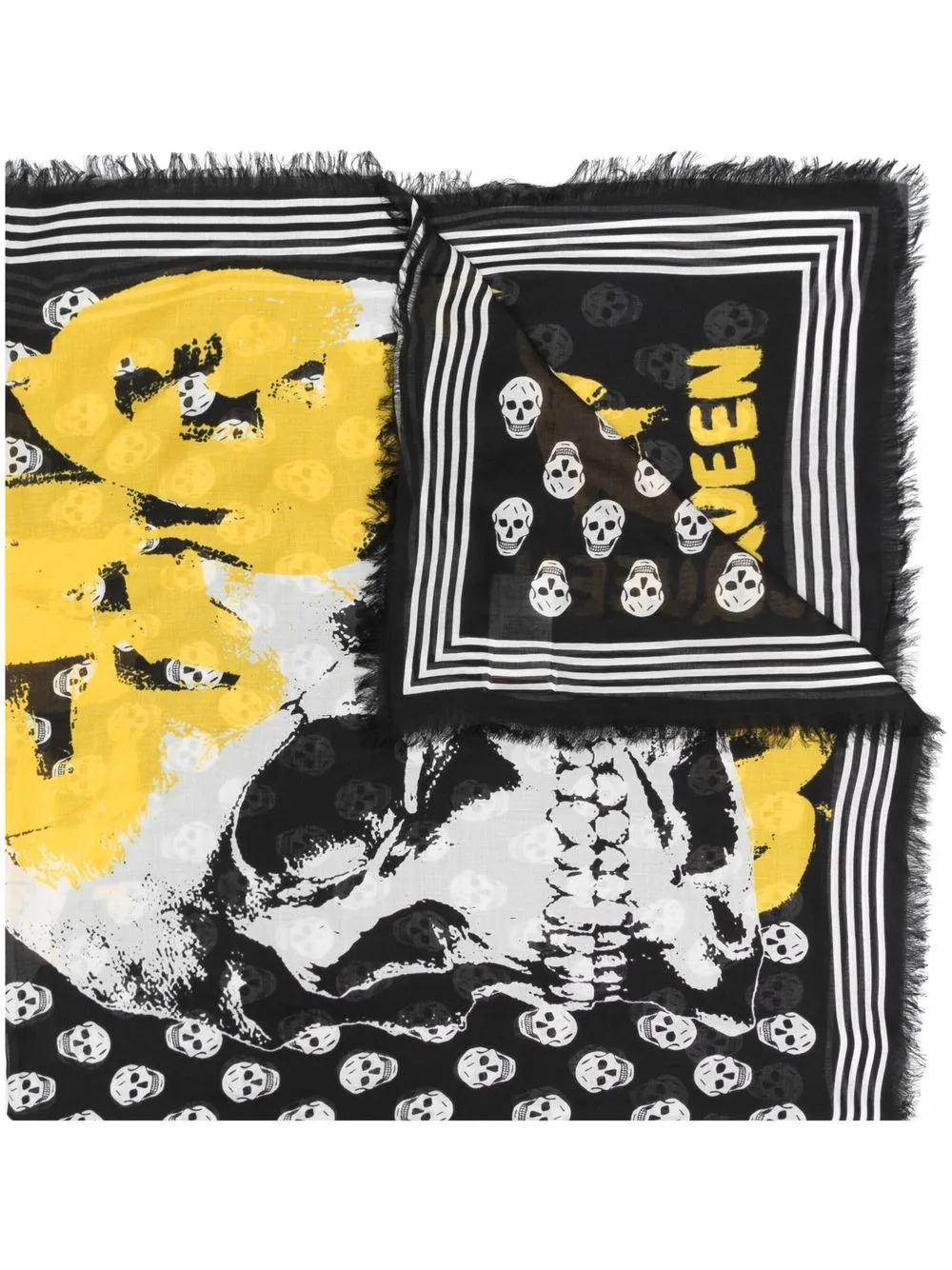 

Alexander McQueen mascada con motivo Skull - Negro