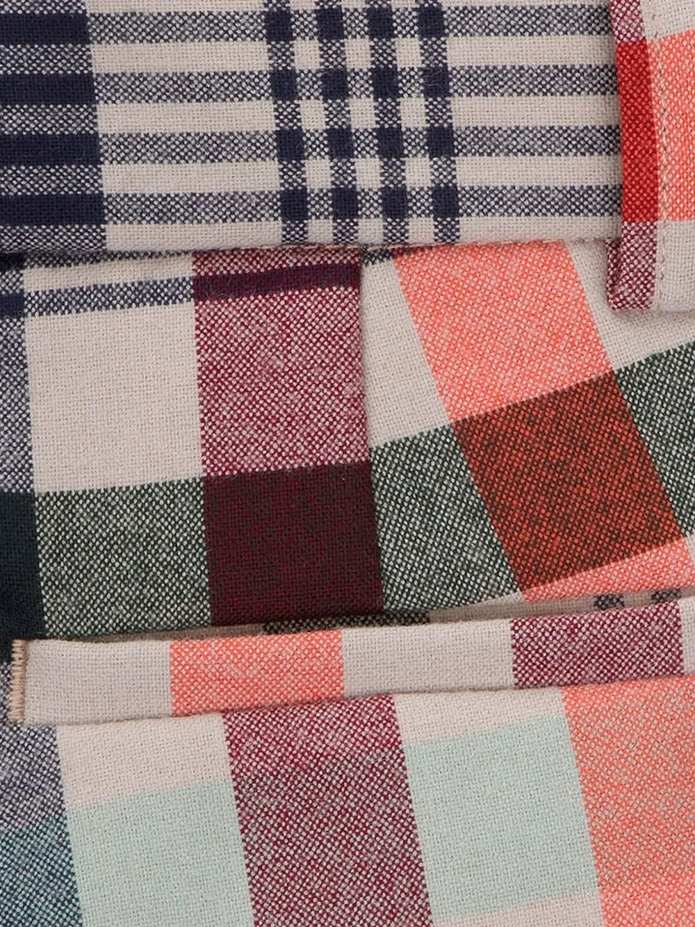 Knot checked-pattern shorts Beige