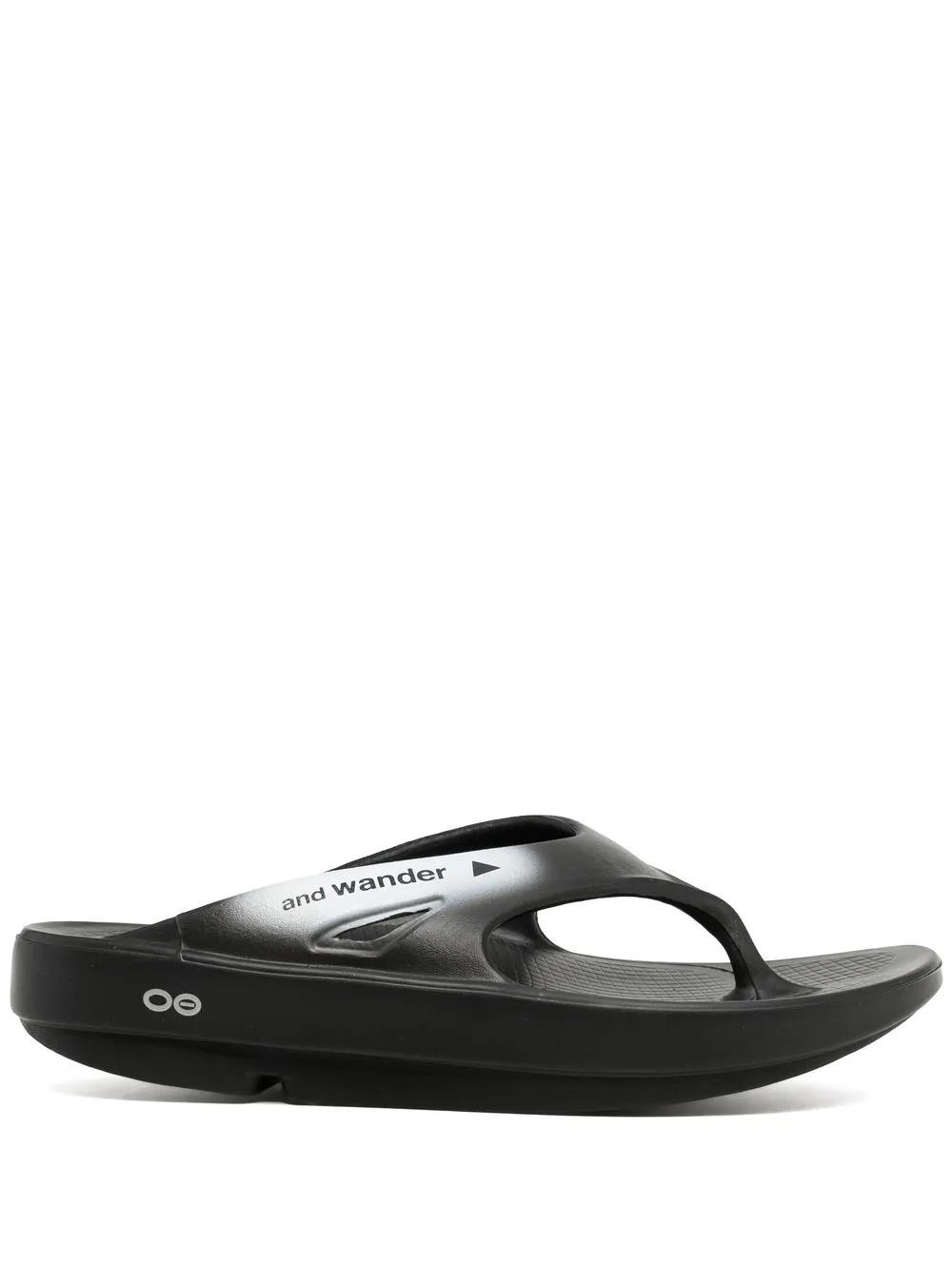 

and Wander sandalias Recovery con plataforma - Negro