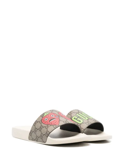 Gucci GG strawberry-print Slides - Farfetch