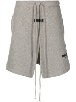FEAR OF GOD ESSENTIALS ショートパンツ | グレー | FARFETCH JP