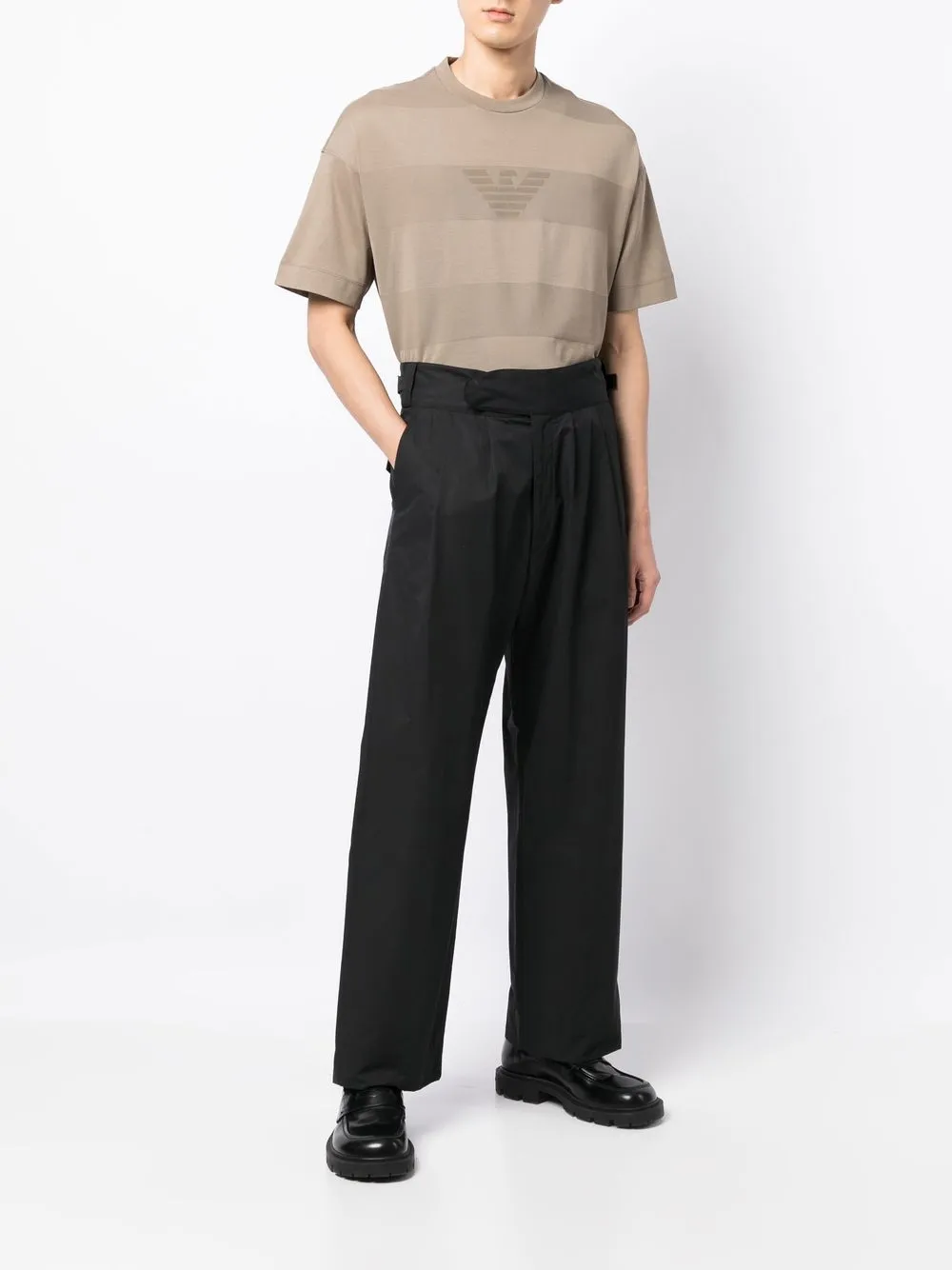 Emporio Armani monogram-print short-sleeved T-shirt - Bruin