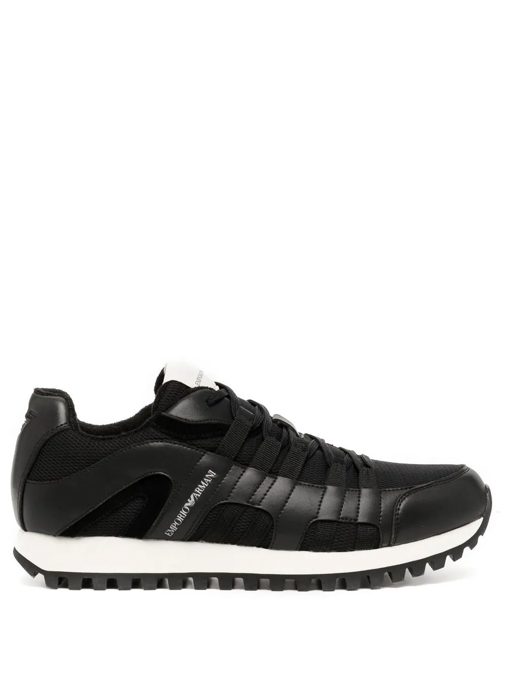 

Emporio Armani logo-print low-top sneakers - Black