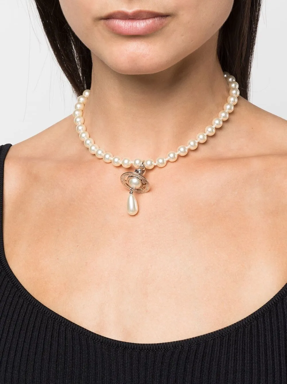 faux-pearl drop choker