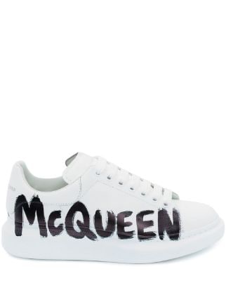 HOW TO STYLE ALEXANDER MCQUEEN BLACK TRAINERS