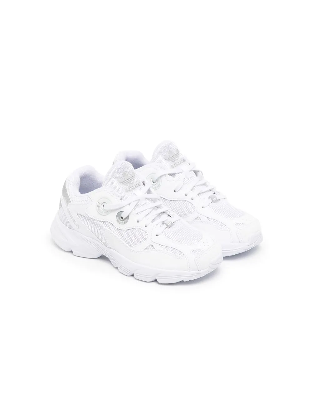 

adidas Kids tenis altos Astir - Blanco