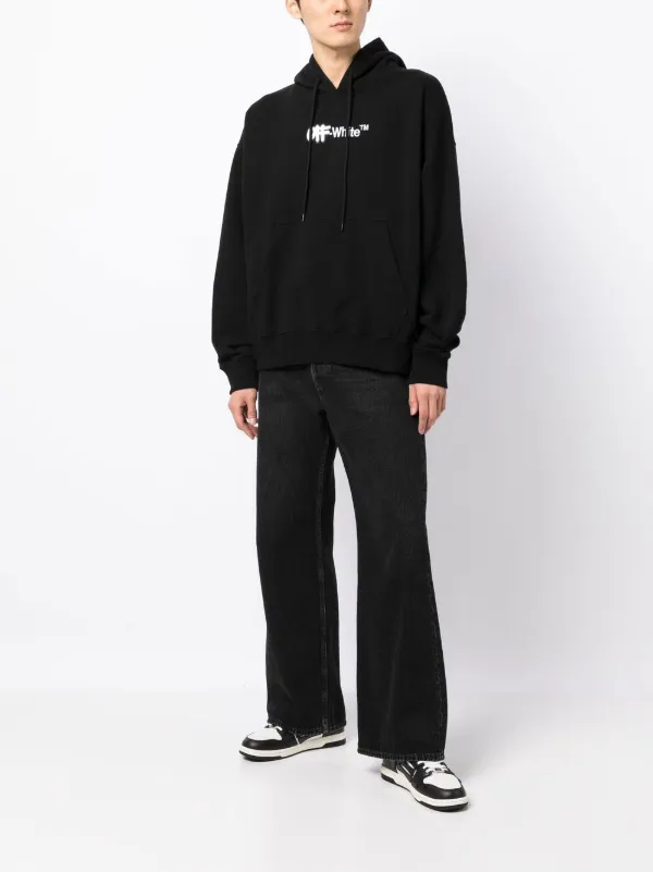 Off-White Spray Helvetica ロゴ パーカー | ブラック | FARFETCH JP