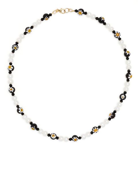 A Sinner in Pearls daisy bead pearl necklace