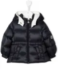 Moncler Enfant logo-patch padded down jacket - Blue