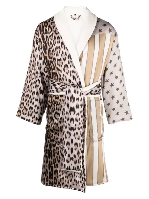 Roberto Cavalli bata con animal print