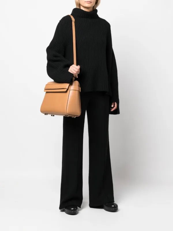 【送料&関税込】ChloAC Biscuit Leather Nacha Handbag Chloé Nacha Crossbody Bag | Neutrals | FARFETCH