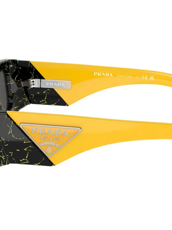 PRADA サングラス　バイカラー Prada Eyewear バイカラー サングラス | ブラック | FARFETCH JP